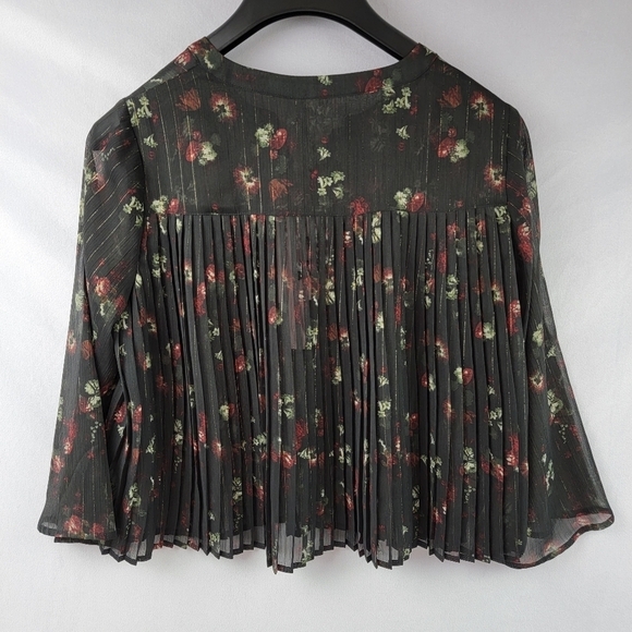 NWT Avec Les Filles sheer pleated bell sleeve gold & floral top - Picture 4 of 5